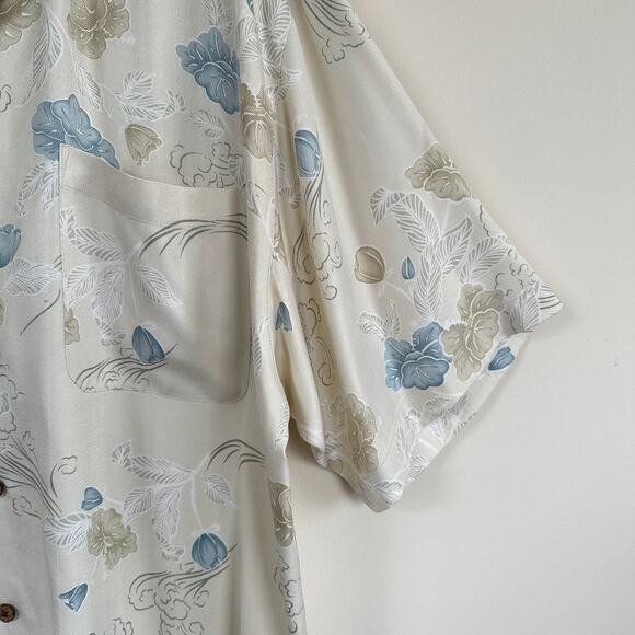 Tommy Bahama Washable Silk Hawaiian Shirt Tropical Floral Button Front Men's XL - Picture 3 of 8